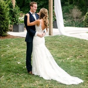 Essense of Australia Bridal Gown